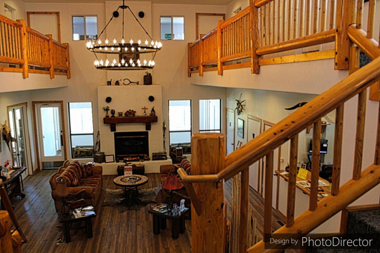 Creekside Lodge And Cabins Mayer エクステリア 写真