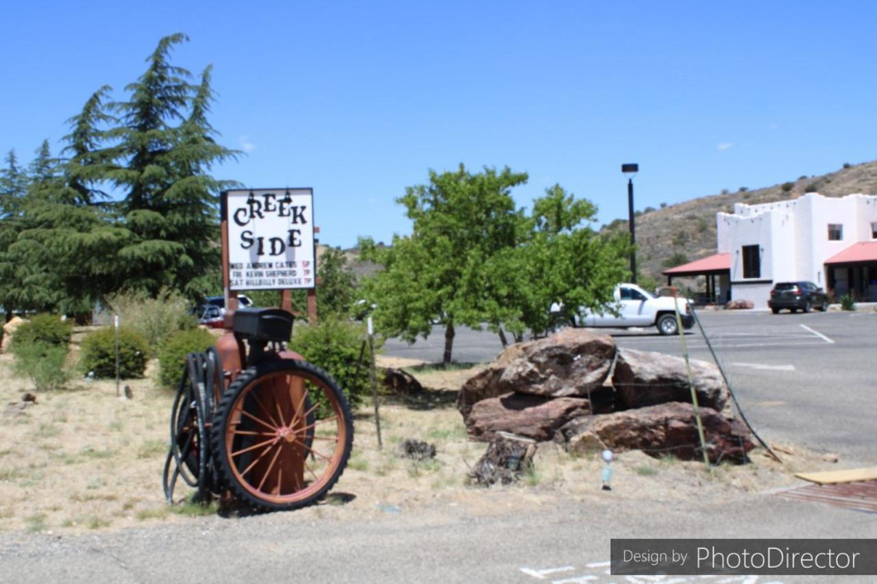 Creekside Lodge And Cabins Mayer エクステリア 写真